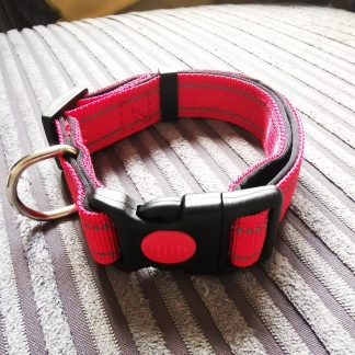 Maggie Dog Plush Collar Accessory (red)